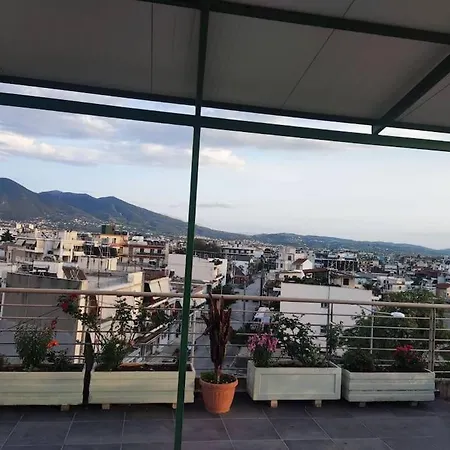 Deluxe οροφοδιαμέρισμα με υδρομασάζ κ' ταρατσόκηπο * 帕特雷